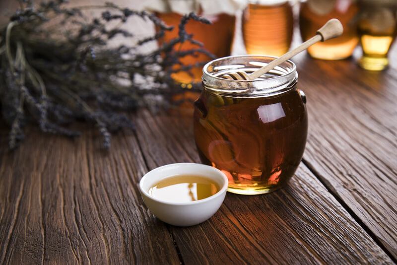 Горный мед: польза, вред, применение в медицине и косметологии
